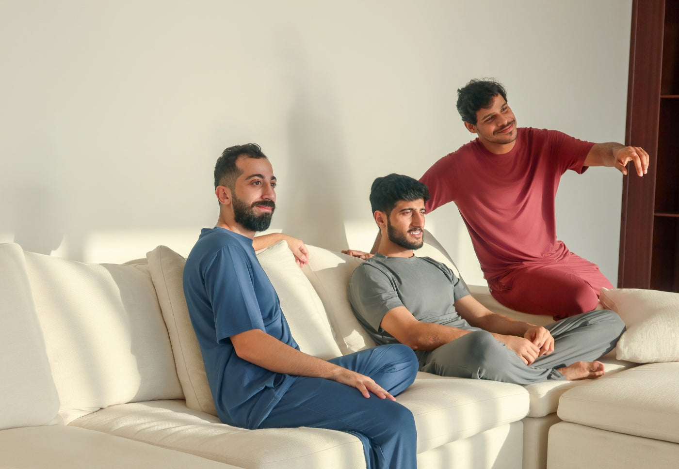 أفضل أنواع ملابس صيفية رجالية مناسبة للحرارة العالية
