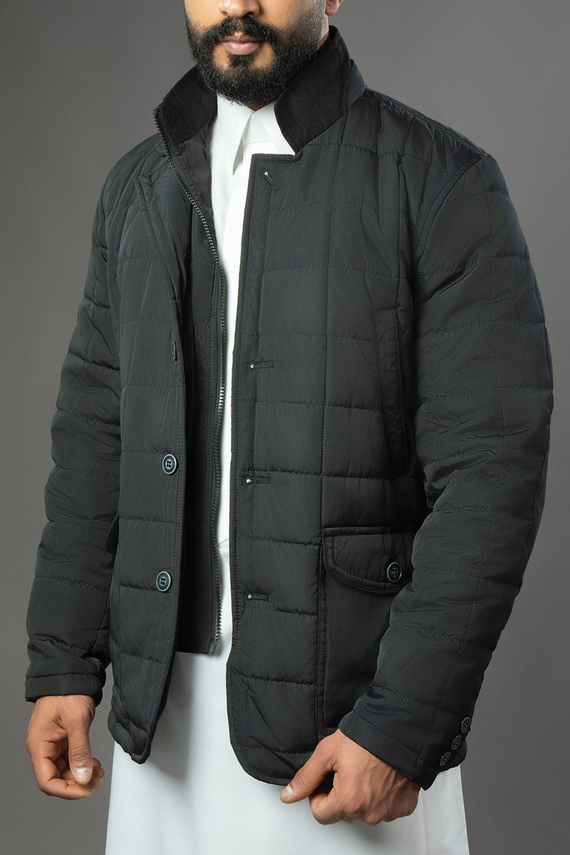 جاكيت مبطن بتصميم كلاسيكي أنيق