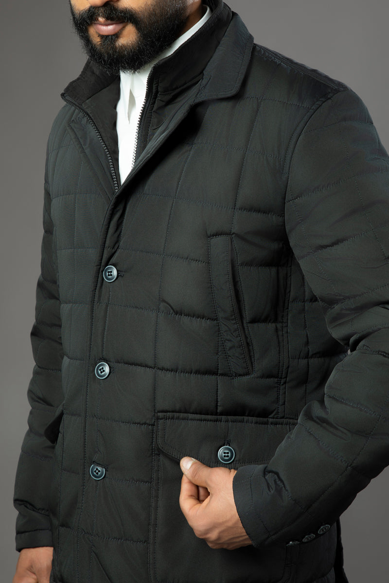 جاكيت مبطن بتصميم كلاسيكي أنيق