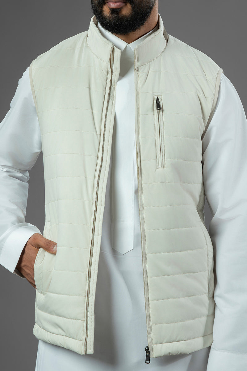 سديري مبطن بتطريز كلاسيكي وقماش صوف من الجهة الخلفية