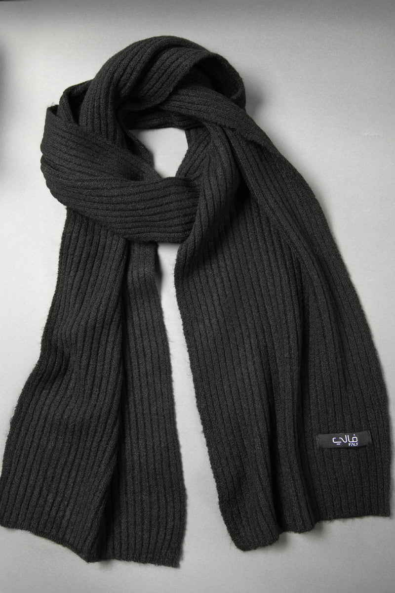 وشاح شتوي محبوك بخامة ناعمة دافئة