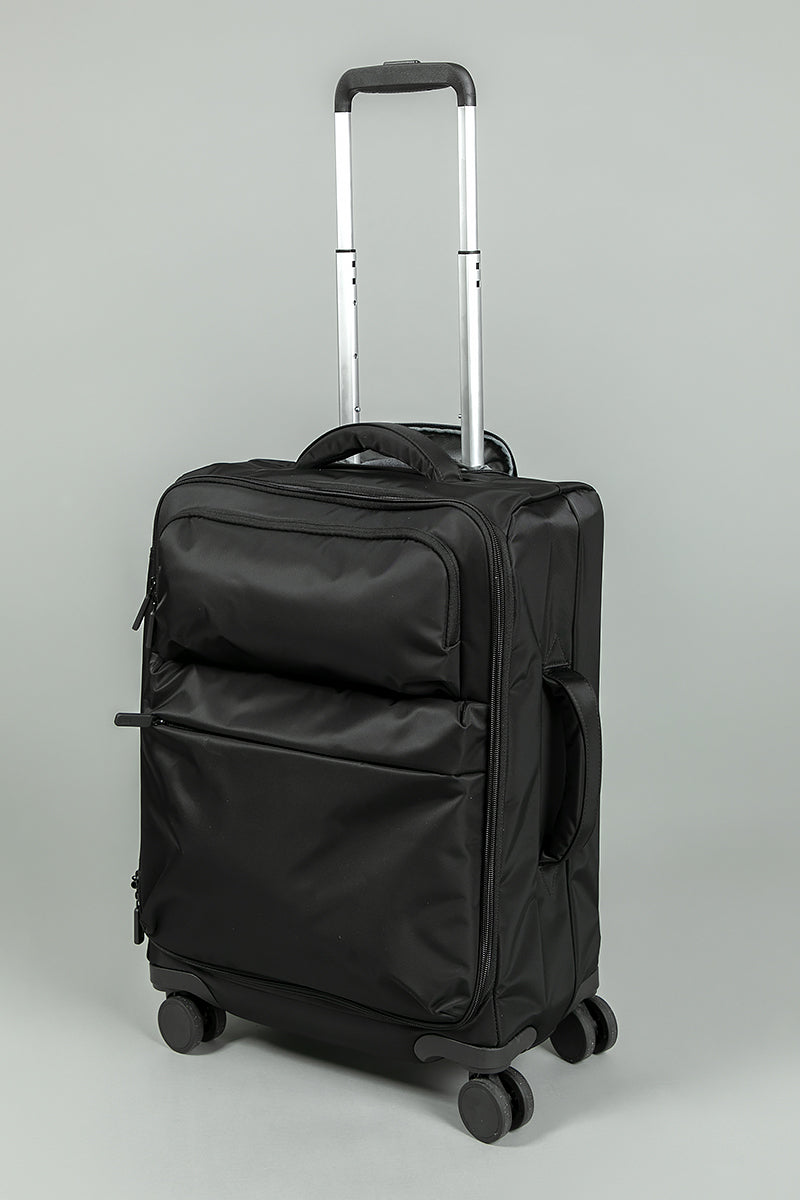 حقيبة سفر قماش بعجلات دوّارة