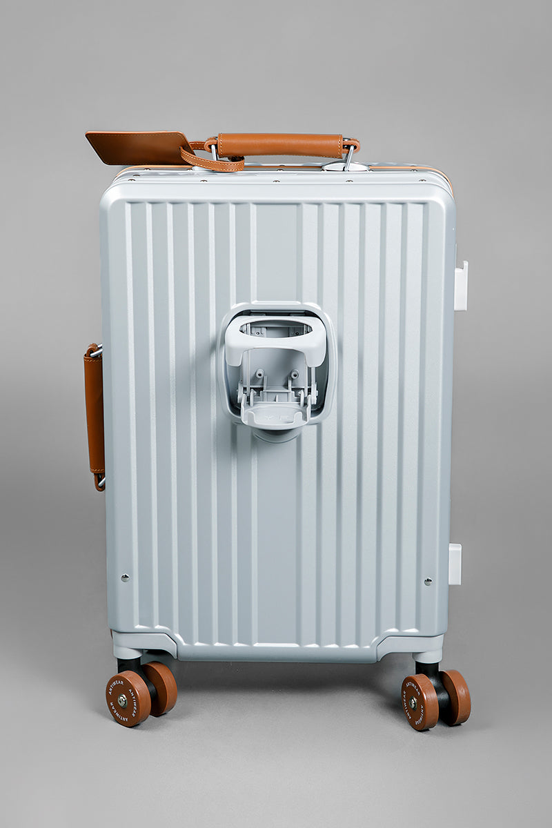 حقيبة سفر بإطار ألمنيوم